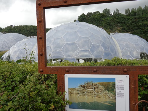 The Eden Project transformation can be viewed through these well placed frames all through the garden.