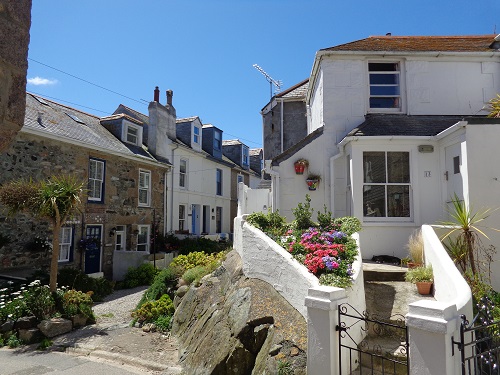 St Ives, like many other Cornish towns, has pretty little streets like these - you could almost be somewhere exotic, like Greece!