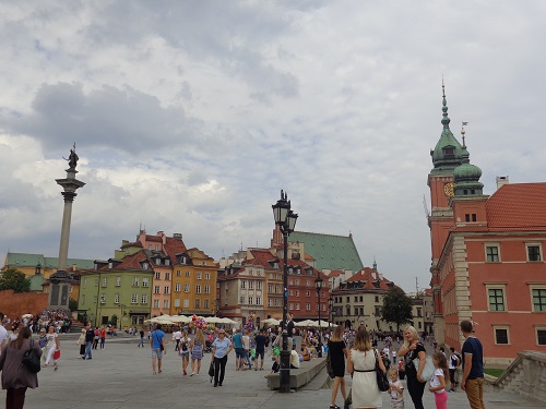 The colourful Warsaw old town. Beautiful isn't it? It's a bit of the old Poland that I have seen ten years ago.