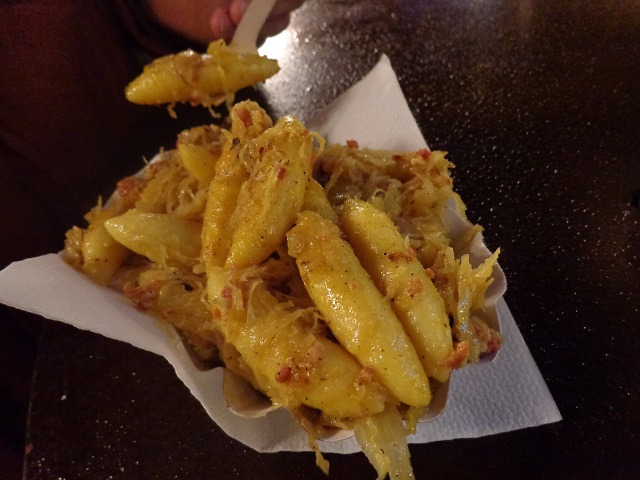 At different Christmas markets you get to try regional specialties, such as this sauerkraut-nudelpfanne (pan fried noodles with sauerkraut).